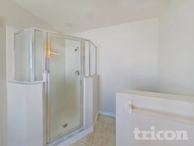 400 Cocoa Ct — Photo 12