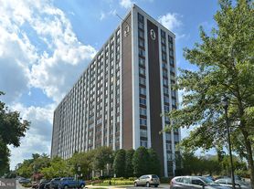 11801 Rockville Pike