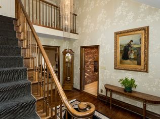 6 Lynn Dr, Syosset, NY 11791