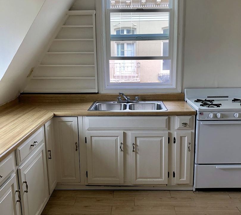 1st image of 2245 Sacramento St APT 3