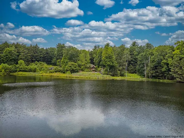 00 Eastwoods, Woodstock, NY 12498