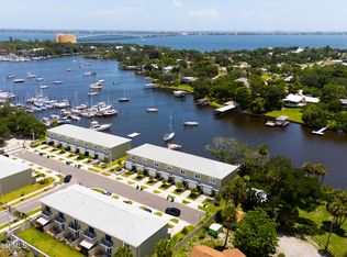 913 Paddleboard Ct, Melbourne, FL 32935