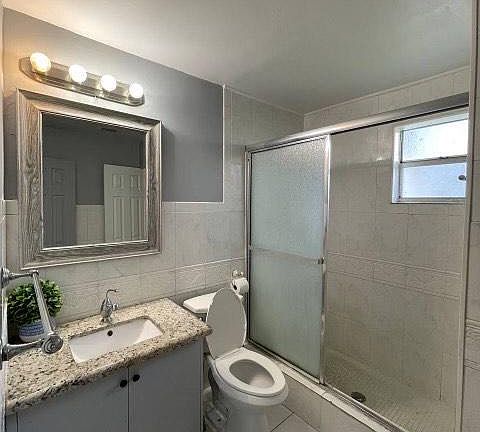4th image of 7611 Hilltop Dr