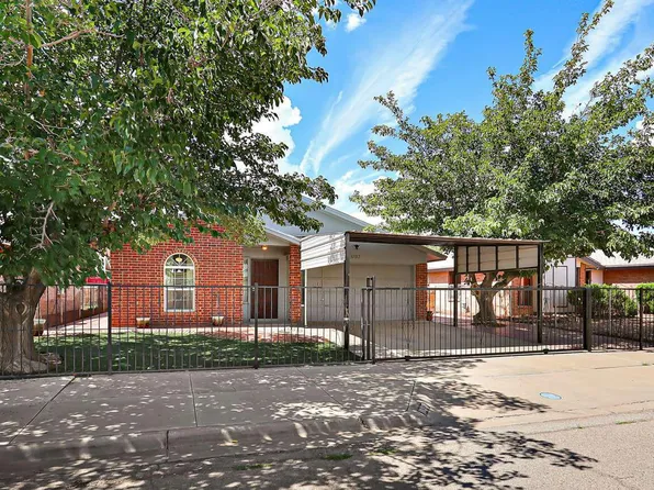 10913 Rogers Hornsby St, El Paso, TX 79934