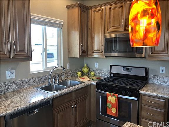 5th image of 181 Fondulac St #0