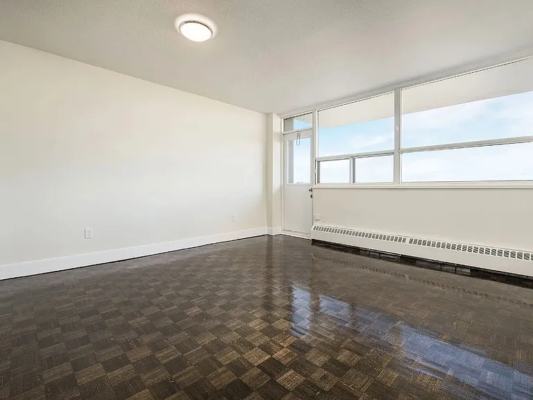 1080 Kingston Rd — Photo 7