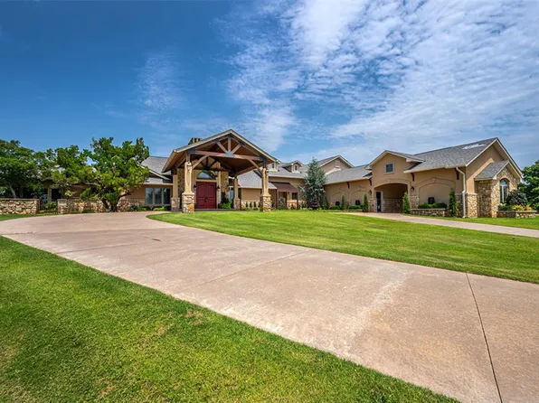 1701 Woodhill Rd, Edmond, OK 73025