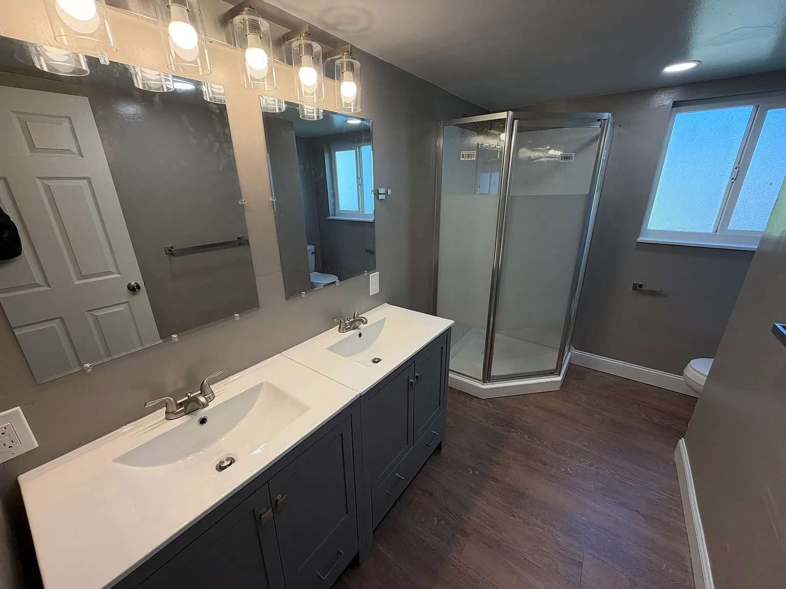 2 bed, 710 sqft, $1,950 — Photo 2