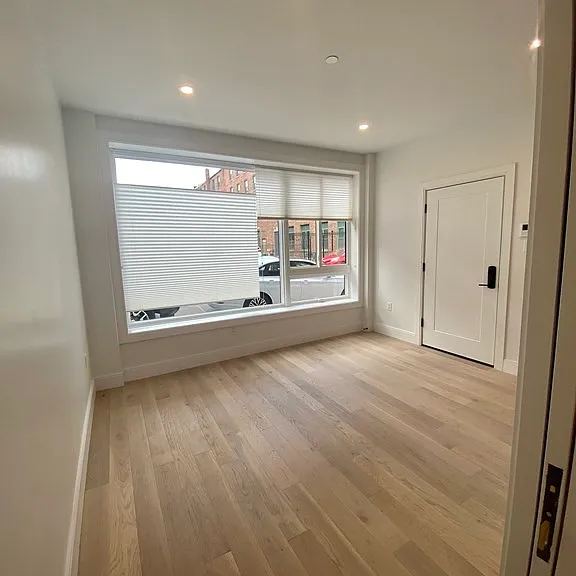 71 Border St #2 — Photo 14