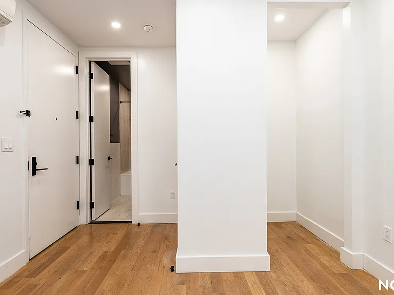 156 Martense St #1G — Photo 6