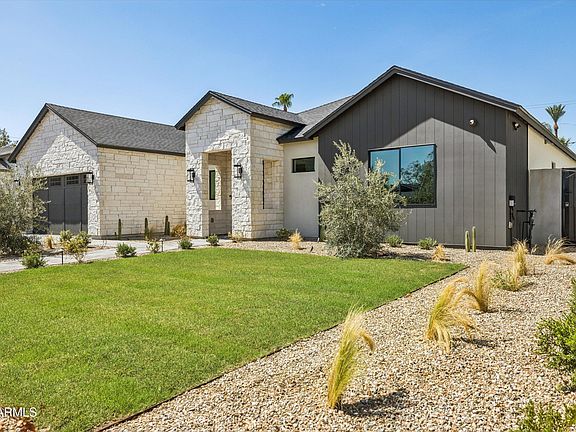 4th image of 3210 E OREGON Avenue