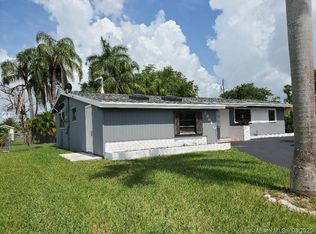 18640 SW 98th Ave, Cutler Bay, FL 33157
