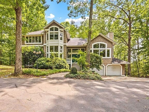 5th image of 4604 Chesdin Woods Dr