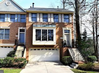 11301 Hollowstone Dr, Rockville, MD 20852