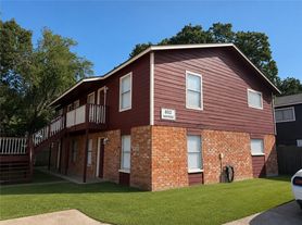 802 Navidad St, Bryan, TX