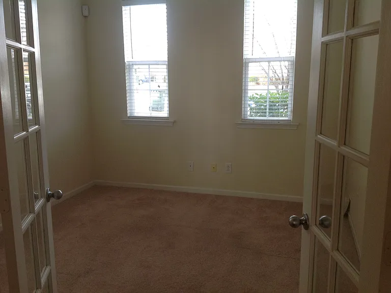 1027 Remington Oaks Cir — Photo 28