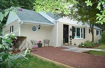 2nd image of 3304 Camalier Dr