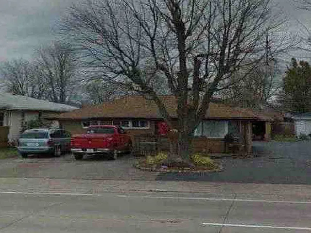 3902 S Airport Rd photo 1