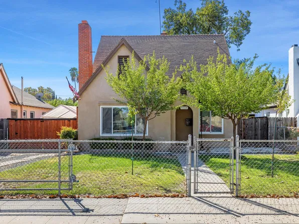 4558 E Washington Ave, Fresno, CA 93702