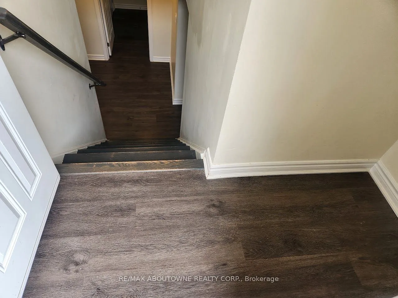 3 bed, $2,050 — Photo 4