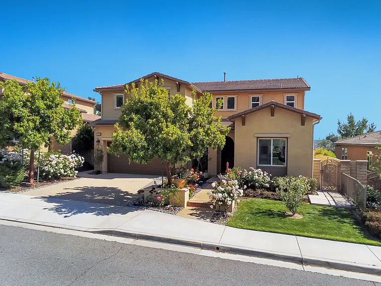 19410 Graham Ln — Photo 4