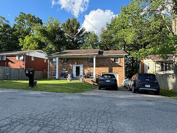 3rd image of 159 Pinevilla Dr