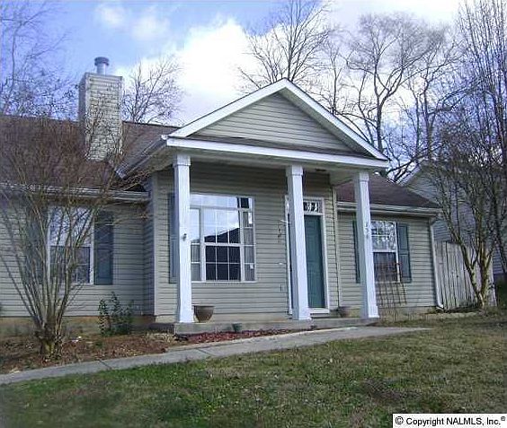 1st image of 256 Mountain Creek Dr