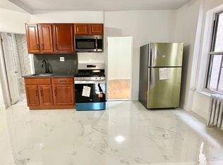 718 Washington Ave APT 2R, Brooklyn, NY 11238
