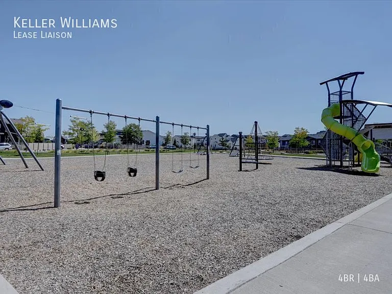 8800 Hugo Dr — Photo 43