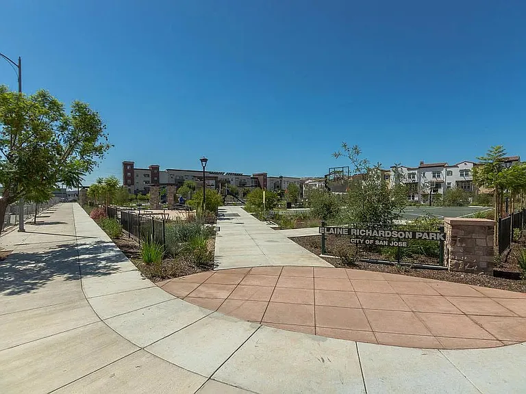 218 Rosarno Ct — Photo 22
