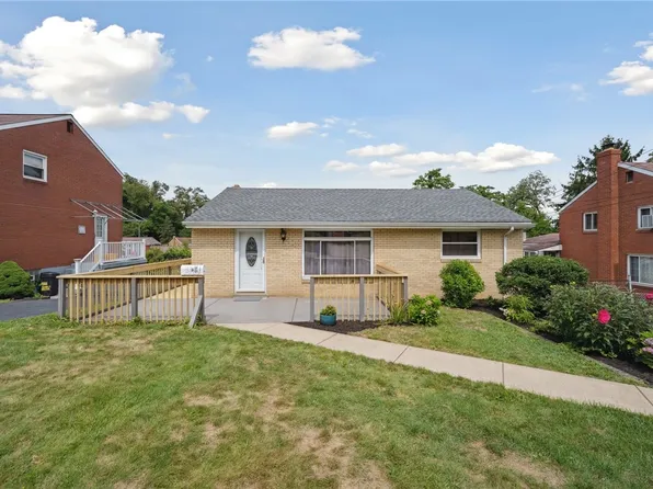 4462 Woodhill Dr, Homestead, PA 15120