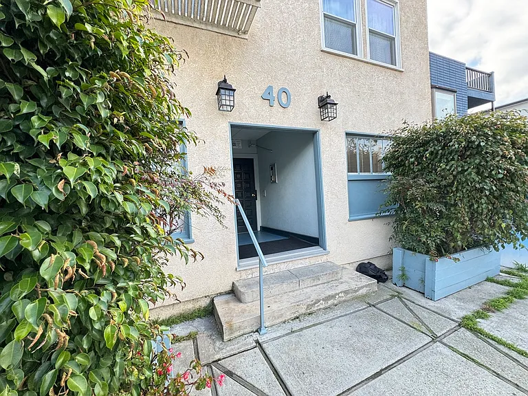 40 Brooks Ave #9 — Photo 10