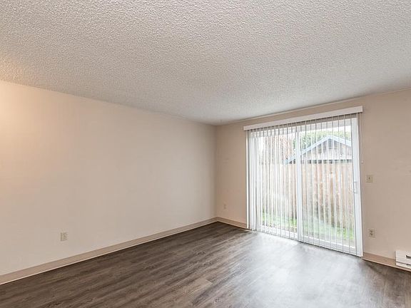 5th image of 3418 90th St S #28