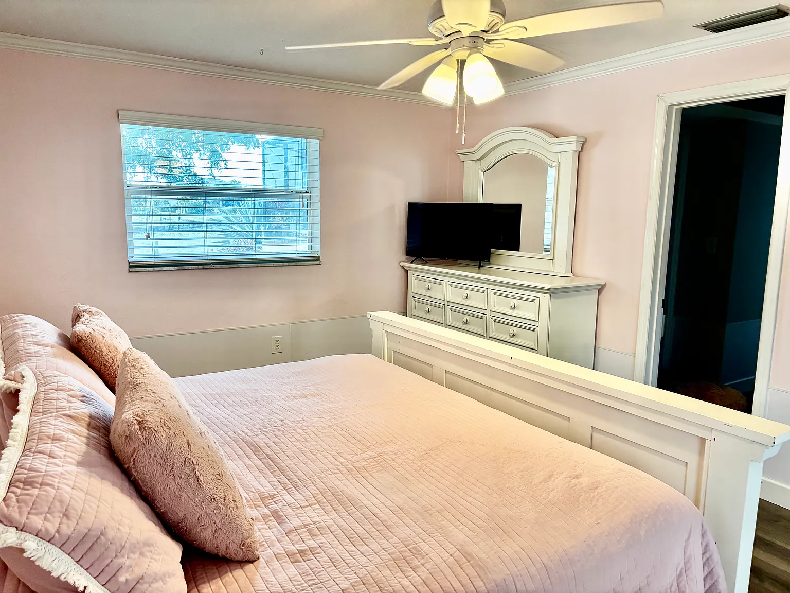 381 De Lido Ct — Photo 4
