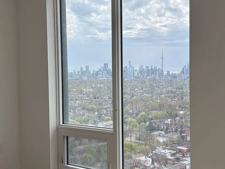 1185 Dupont St #2210 — Photo 14