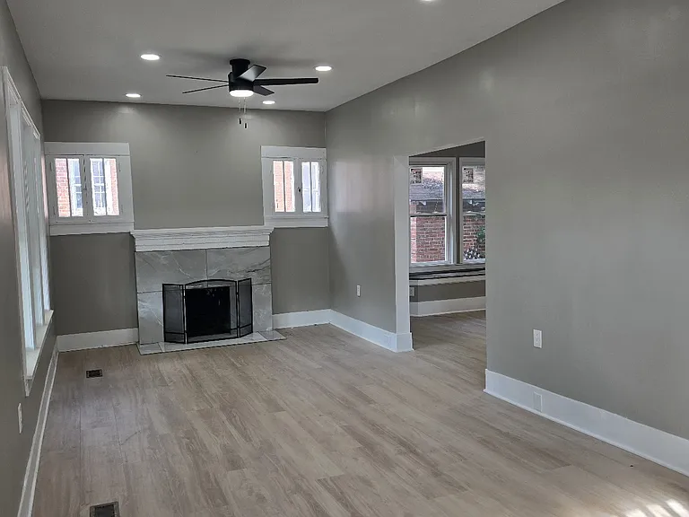 821 Frederick St — Photo 4