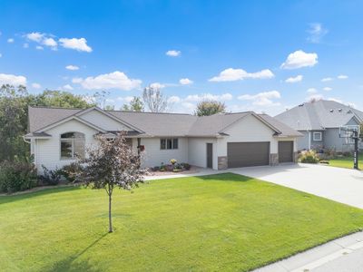 336 Whispering Hills Dr, Saint Charles, MN, 55972