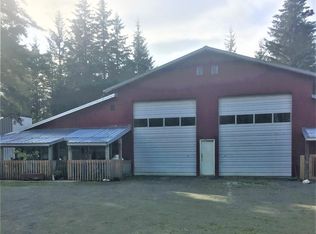 107 Humpy Dr, Gustavus, AK 99826