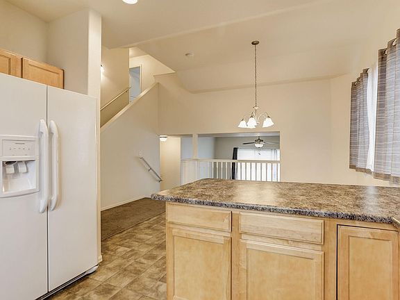 3rd image of 2928 Aspen Ave