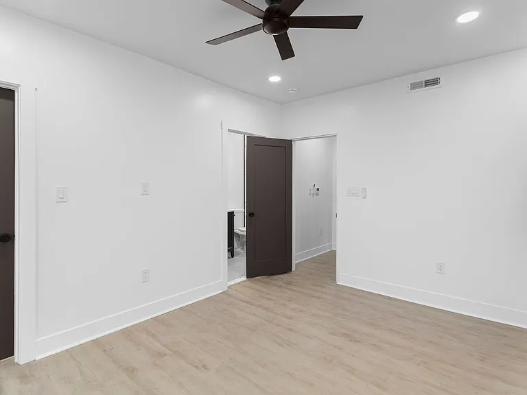 2035 Forbes Ave #201 — Photo 28