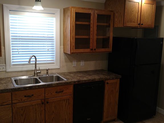 3rd image of 1512 Hickory St