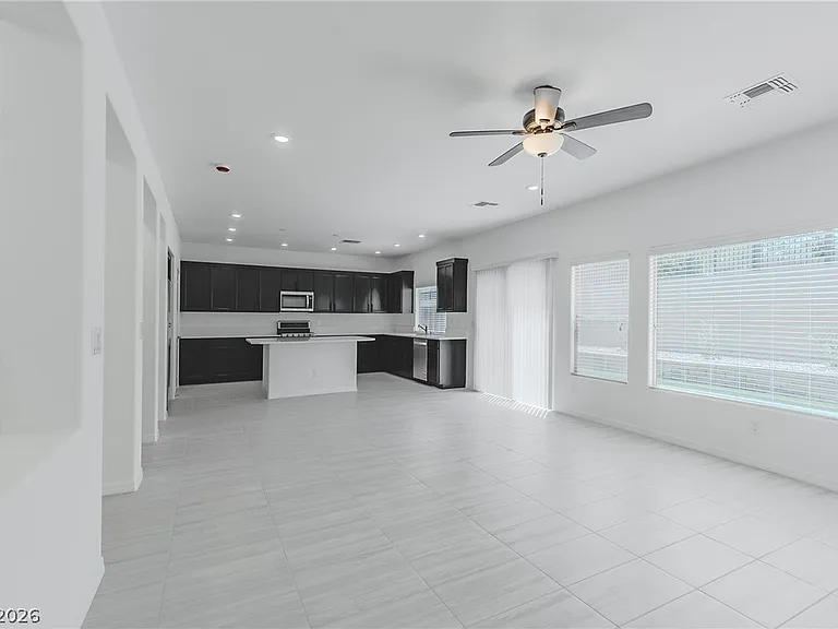 7721 Weekes Ct — Photo 8