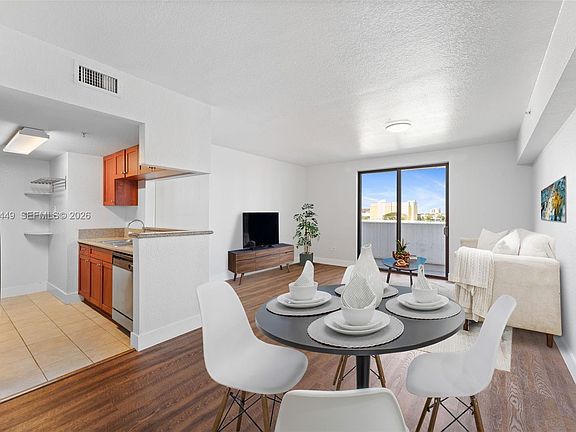 2nd image of 36 NW 6th Ave APT 502
