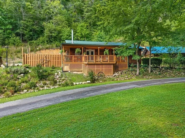 229 Smokey Run Rd, Tellico Plains, TN 37385