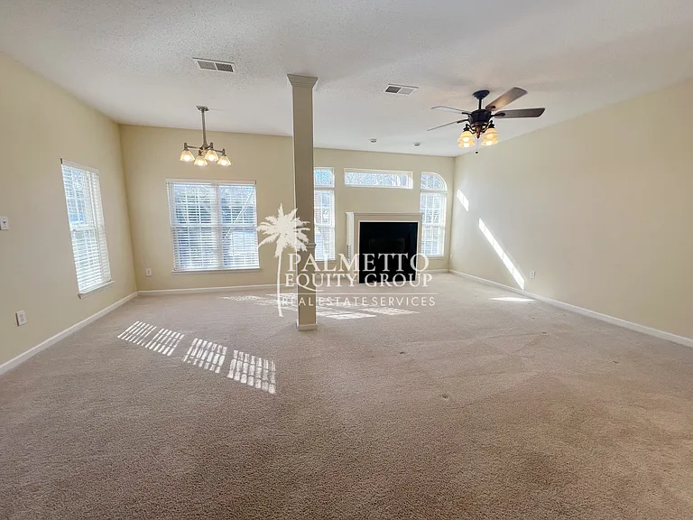 3001 Greystone Point #F — Photo 5