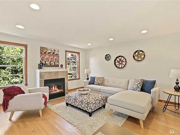 4th image of 6733 A 14th Ave NW