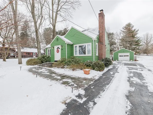 529 Landing Rd N, Rochester, NY 14625