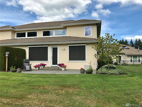 2nd image of 6829 Fairway Ln SE
