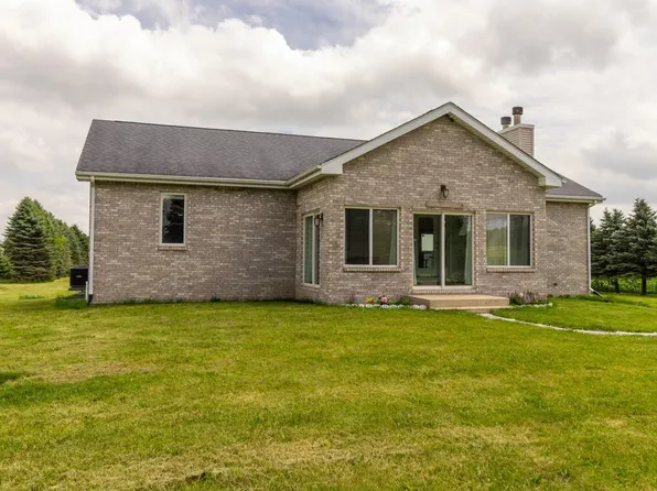16649 Beaverton Rd, Capron, IL 61012