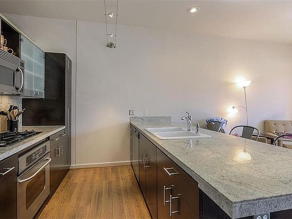 5th image of 522 Locust Ln Unit 205